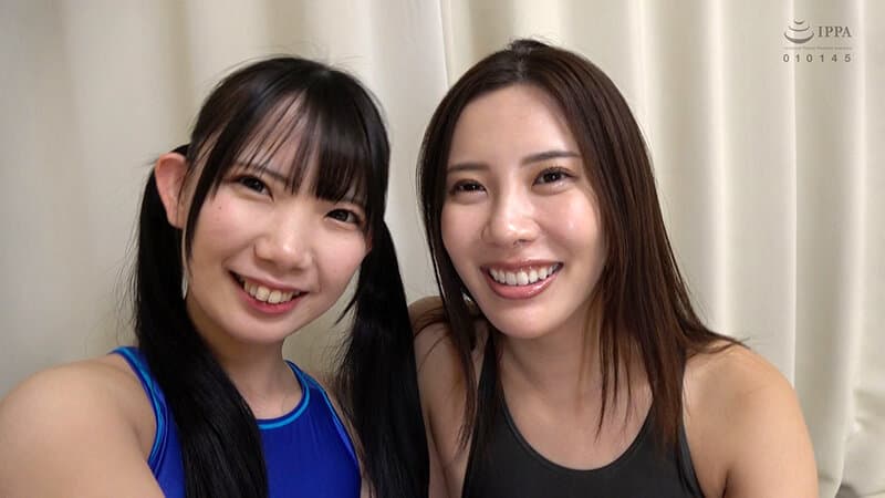 南日菜乃×水端あさみ 姉御の個撮 神レズ競泳水着 女が自らカメラを持ち可愛い女子の水着姿をじっとり撮影！親父の個撮ゆずりのハミ毛、ジョリワキ等のフェチ接写はもちろん女に撮られる恥ずかしい放尿やローション密着やレズSEXを完全着衣で楽しむレズハメ撮りAV サンプル12