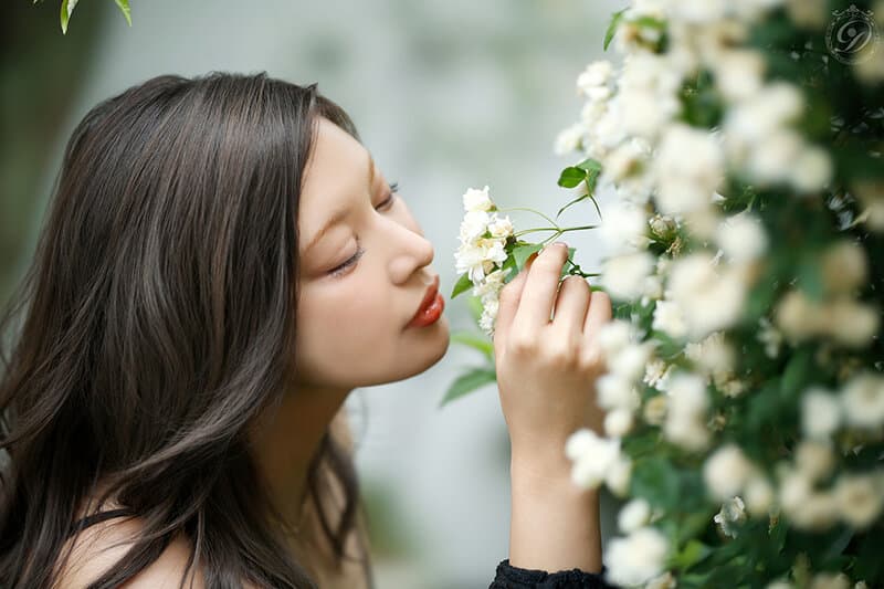 辺見なおDEBUT 世界に見つかってしまったMカップの人妻 サンプル1