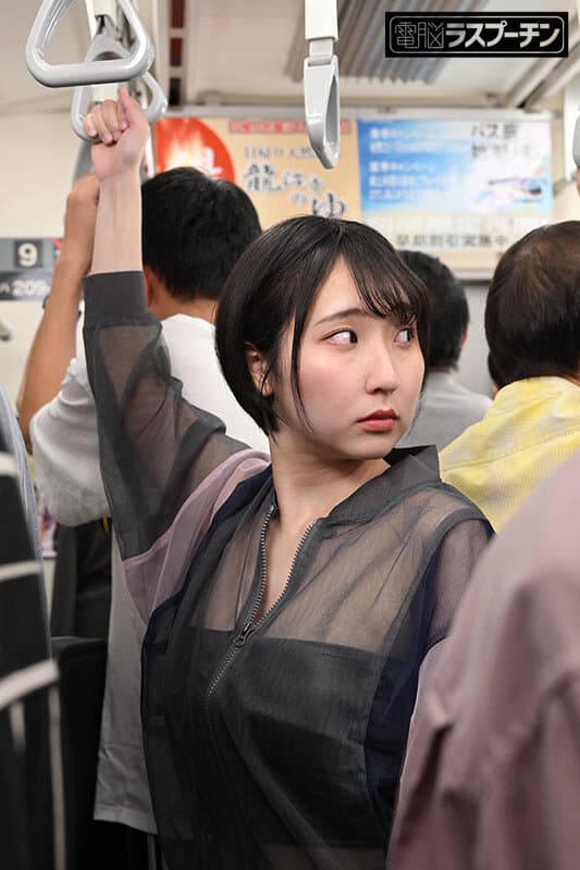 満員電車でチューブトップを揺らしながら周りの客を興奮させる爆乳女をしつこくポ口リさせ羞恥乳首開発 糸井瑠花 サンプル7