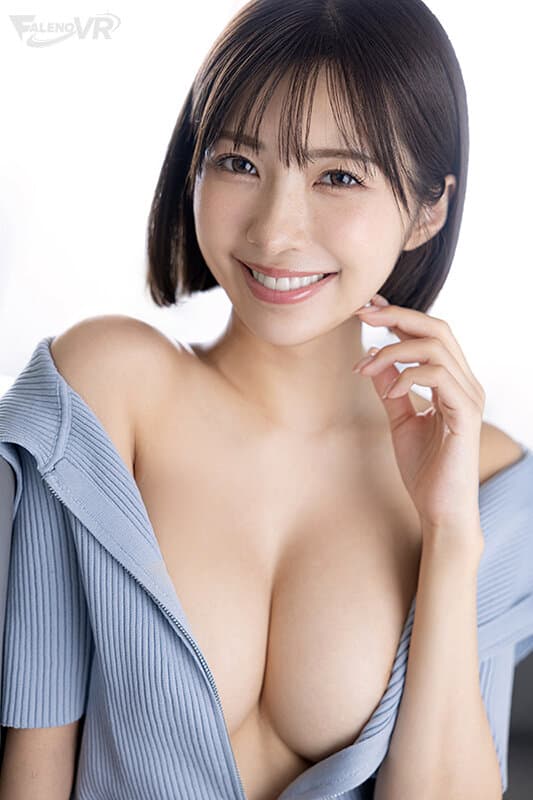 【VR】つばさ舞 解禁 8KVR スレンダー巨乳の友達彼女と内緒の浮気セックス サンプル1