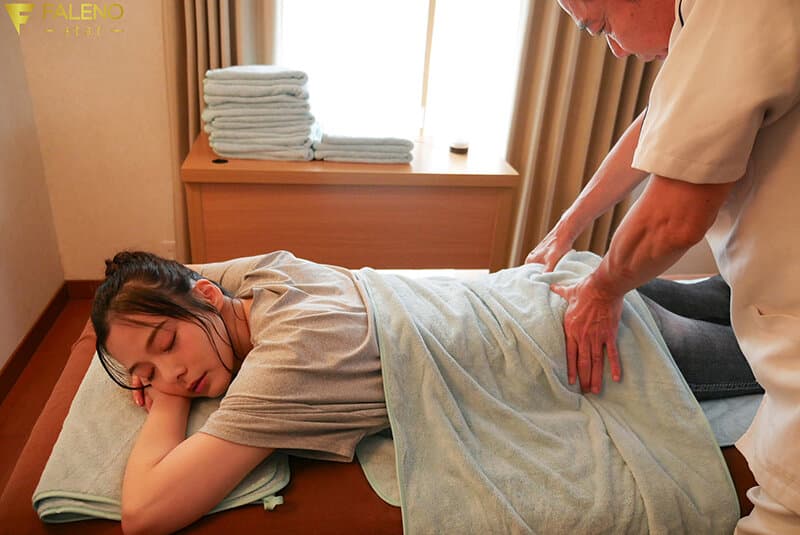 なんかぁマッサージ屋で変にされちゃってぇ24時間ず～っと腰痙攣姉貴 吉高寧々 サンプル1