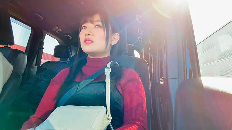 会社で噂の隠れ巨乳OL小梅えなに仕事相談でドライブデートを持ちかけられ…興味本位でラブホに入りパイズリをしたら火がついて1日限定‘痴女モード’でドピュドピュ挟射不倫をした サンプル5
