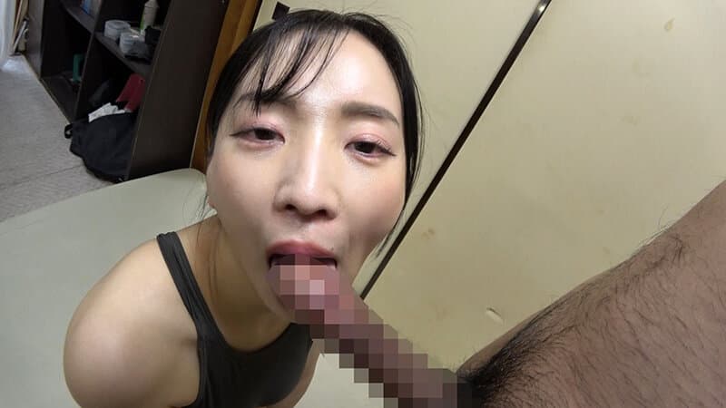 鈴木真夕 濡れてテカってピッタリ密着 神競泳水着 可愛い女子の競泳水着姿をじっとりと堪能！着替え撮影から始まり貧乳から巨乳にパイパン、ハミ毛、ジョリワキ等のフェチ接写やローションソーププレイや競泳水着ぶっかけ等を完全着衣で楽しむAV サンプル14