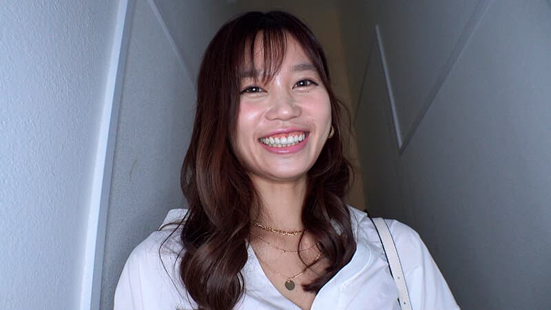 THE ドキュメント 本能丸出しでする絶頂SEX 笑顔が可愛い美人若妻が欲求不満でデカチン乱交狂い 前田美波 サンプル1