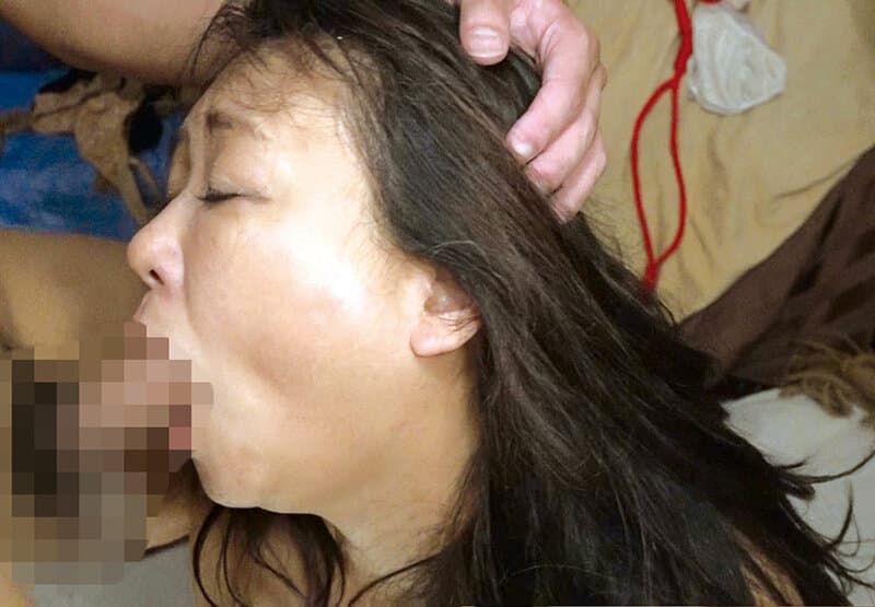 ［閲覧注意］輪●レ●プ映像 ノーカット無編集「婦女強●犯罪記録」 豊満熟肉エビ反り中出し凌姦！ クロロホルムとスタンガンで昏●、媚薬で淫欲爆発 欲求不満な熟妻は犯●れ続け理性が崩壊しイキ乱れ狂う！ 桐島明日香 サンプル6