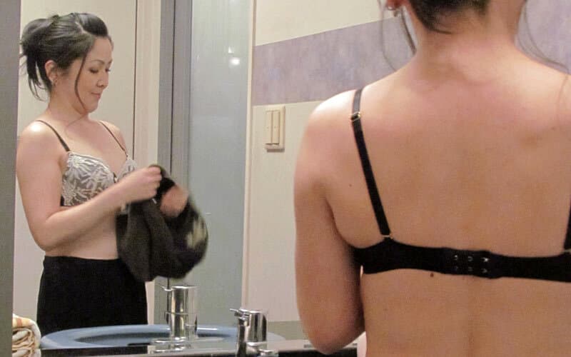 「やだ、バスタオルが落ちちゃう！」風呂上りの母とヤレたイケない関係 4時間 サンプル7