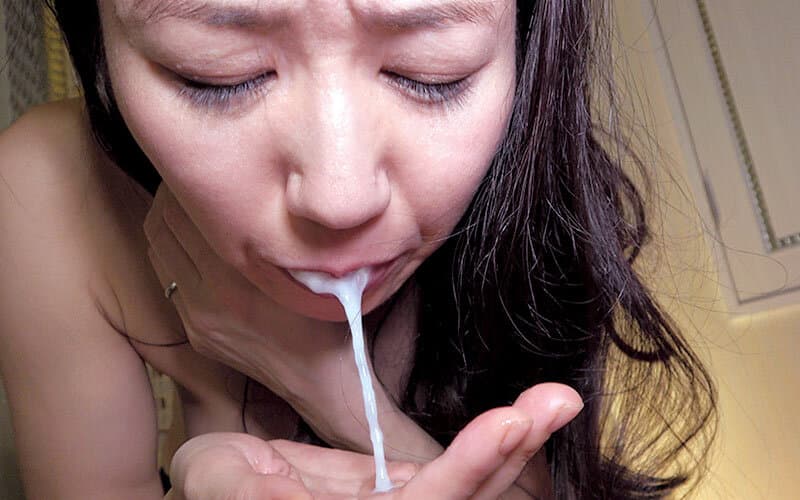 美熟女インモラル性戯 濃厚ザーメン口内発射＆手コキ射精4時間 サンプル17