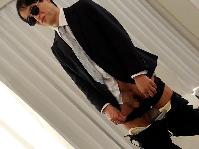 悩める巨根男性をナマ膣で解決！鈴木真夕のデカチン真正中出し番人 サンプル2