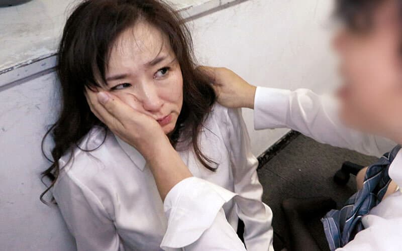 夫には死ぬまで云えません…人妻オフィスレディの不貞中出しSEX180分 サンプル13