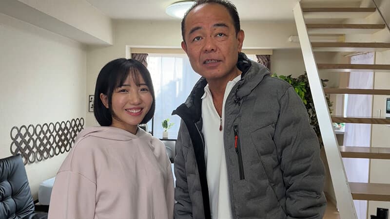 【悲報】元カノに頼まれてものすごいオッサンたちとのセックスを撮らされました サンプル2