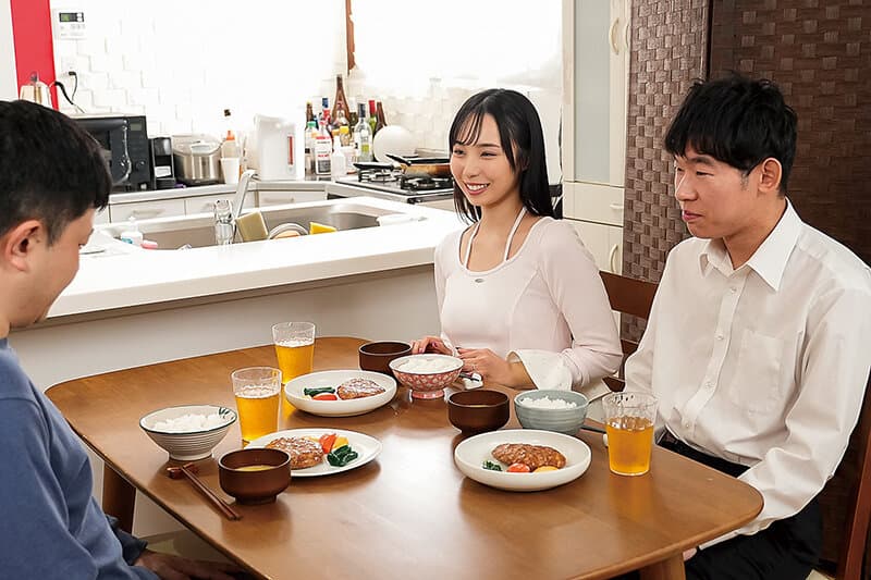 『お父さんに甘えたくなって…』妻を亡くした義父の布団に潜り込む息子の嫁 藤川乃風 サンプル1