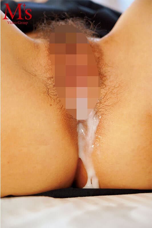 大嫌いな男達に脅され嬲られ犯●れて精液が逆流するほどマ○コに！ケツ穴に！屈辱大量中出し！汚濁ザーメン肉便器に堕ちたオンナ達！ サンプル3