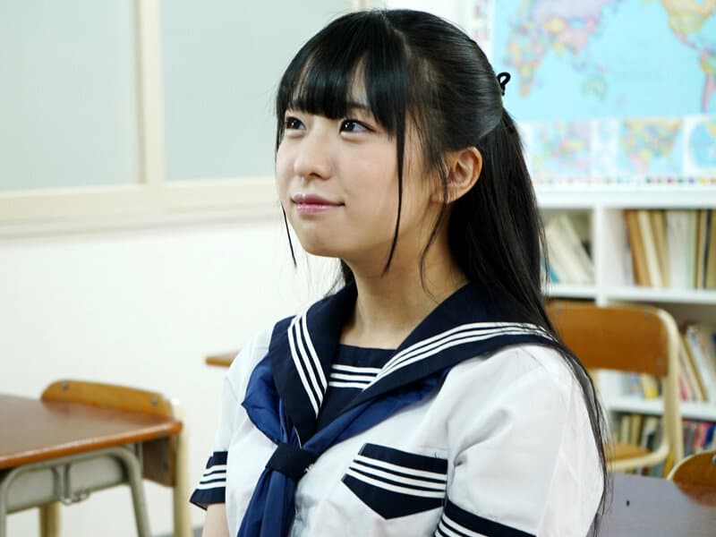 変顔で学級崩壊！清純J系の顔面崩壊絶頂アクメ！ 真宮しおり サンプル1