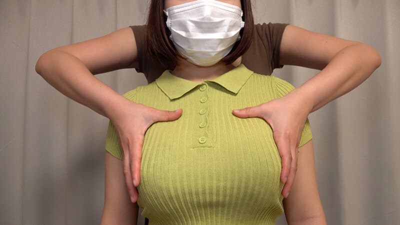 天然巨乳を揉む たぷんたぷんに主張する豊満おっぱいを着衣や下着や生でじっくり揉みたくる サンプル4