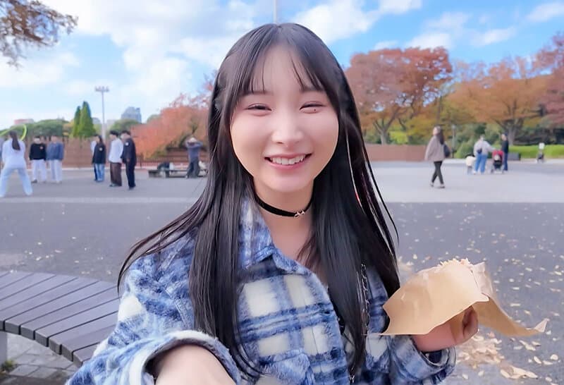 女ハメ撮り師ミカとレズな女優たち 由良かなちゃんとガチで愛し合うイチャレズ撮影 サンプル1