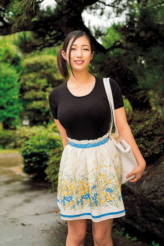 「一生のお願いです…挿れさせて下さい！！」「えっ…おばさんだよ…私が初めてでもいいの…？」マジ女神！！産後処女で欲求不満なママさんたち15名が悩める童貞くんの願いを優しく受け挿れたらww相性バツグンすぎちゃって生中出し筆おろしSEXさせてくれた5時間SP サンプル19