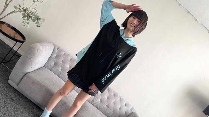 厳選美少女 素人ムクムクBEST 最高にエロい女子とSEXしまくり制服・中出し・極上フェラチオ ヌケる連続射精 超尺320分（SMCD-035） サンプル2
