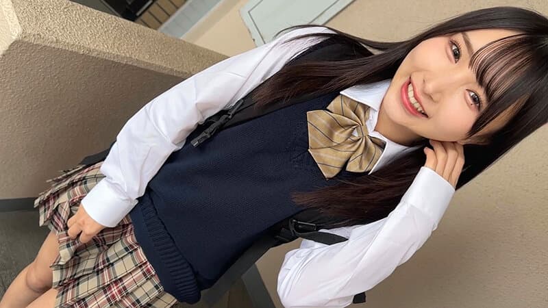 厳選美少女 素人ムクムクBEST 最高にエロい女子とSEXしまくり制服・中出し・極上フェラチオ ヌケる連続射精 超尺320分（SMCD-035） サンプル4