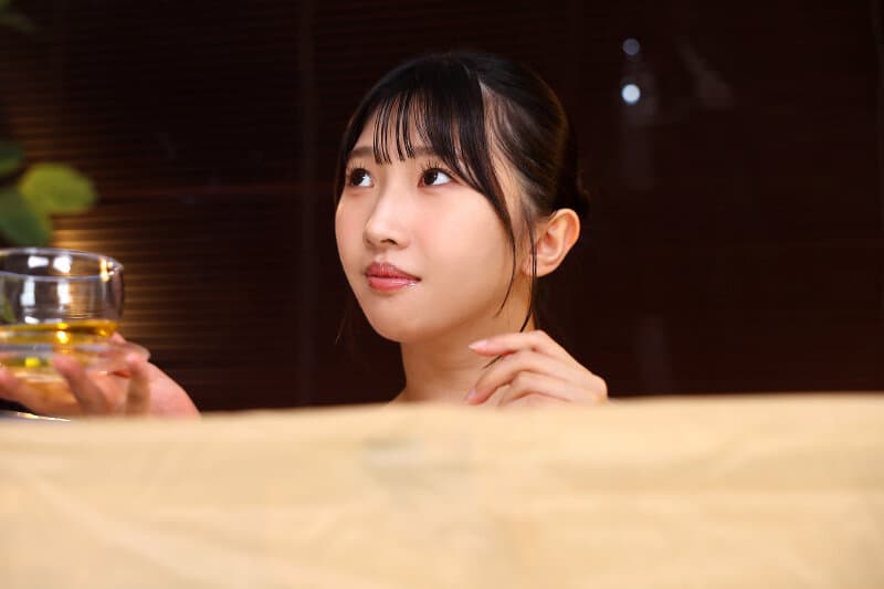 【VR】【8K】感覚遮断 よもぎ蒸しエステで首から下ゼロ感覚で触り放題・挿れ放題！ 薬切れ美女客をガンギマリピストン ひかりさん サンプル7