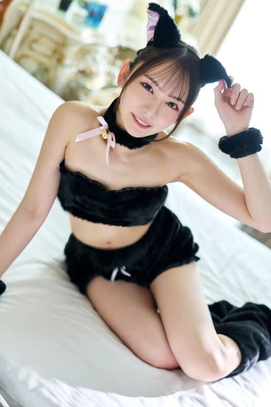 【VR】【8K】営業スマイルの裏で溜めた性欲が爆発！セクコスキャンペーンガールの彼女に興奮したチ〇ポを濃厚フェラで味わい、子宮に届くほど奥まで繋がって強●連続中出し！ 大人気インフルエンサー めいさ サンプル2