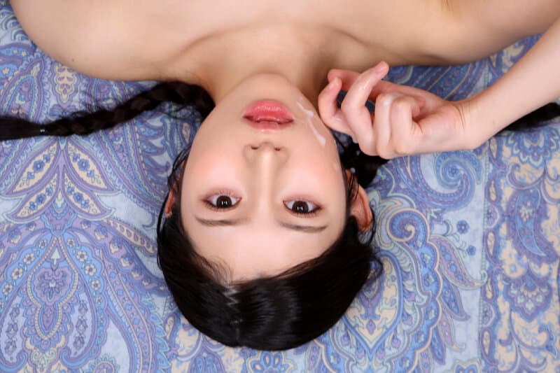 【VR】【8K】「おじさんが元気になってくれるなら、いいよ…？」 ゴミ部屋に住むボクを救いたくて健気に性処理してくれる姪 持野蓬 サンプル16