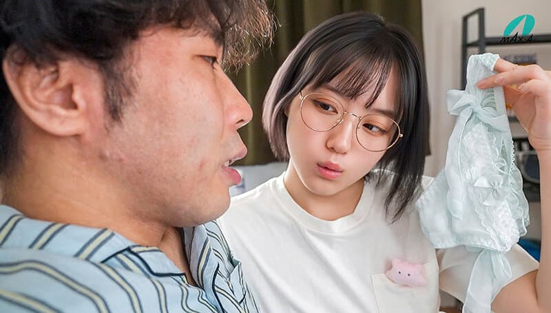 両親には絶対ヒ・ミ・ツのメガネっ娘義妹と甘トロSEXヤリまくりの日々 小鈴みかん サンプル2